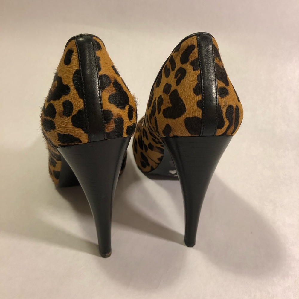 BCBG Generation leopard heels sz 10 4 inch Pony - Picture 4 of 8